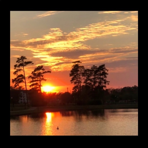 FOLLOW PISHPOSHMARK7 - Picture 2 of 2